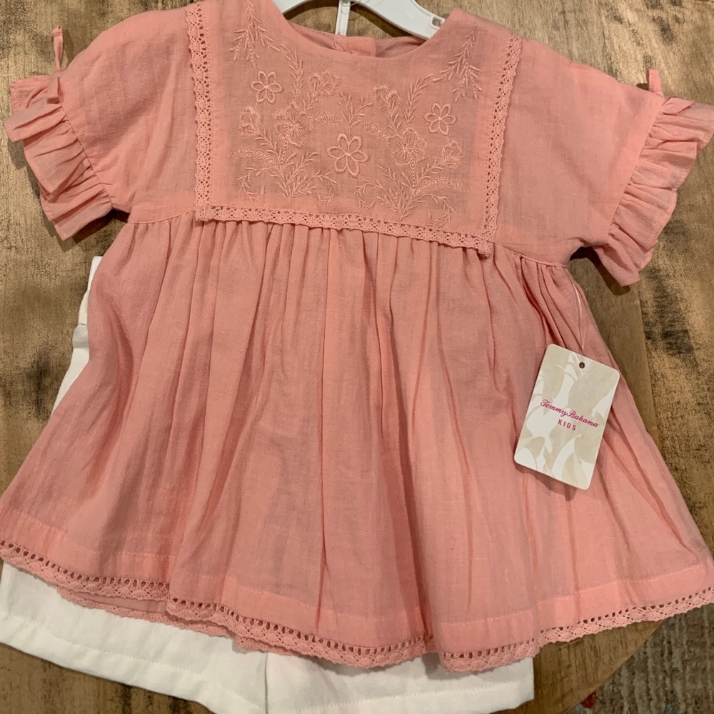 NWT Tommy Bahama short set
